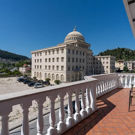 Art Boutique 4* Μπεράτ